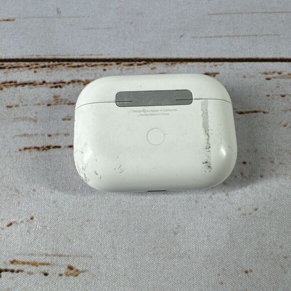 Apple AirPods Pro 1st Generation Model A2190 Magsafe Wireless Charging Case Only - Picture 2 of 5